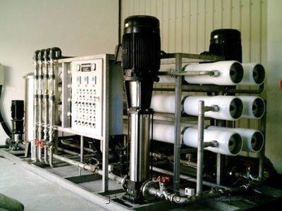 實(shí)驗(yàn)用反滲透純水設(shè)備與商用辦公直飲水機(jī) 凈水設(shè)備的多維應(yīng)用